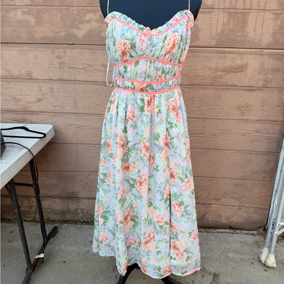 Lulus Dear to You Grey Floral Print Backless Lace-Up Midi Dress - Picture 4 of 10